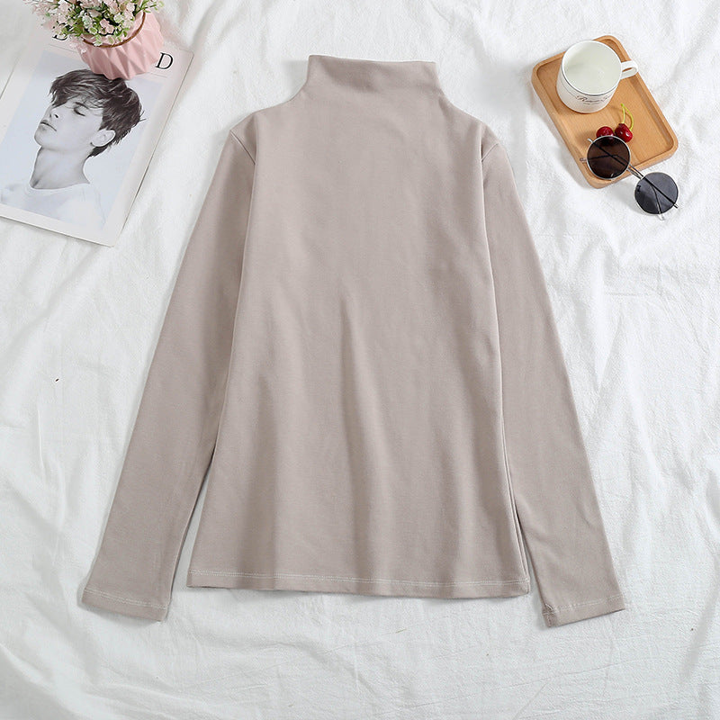 Long-sleeved T-shirt as a base layer in solid colors
