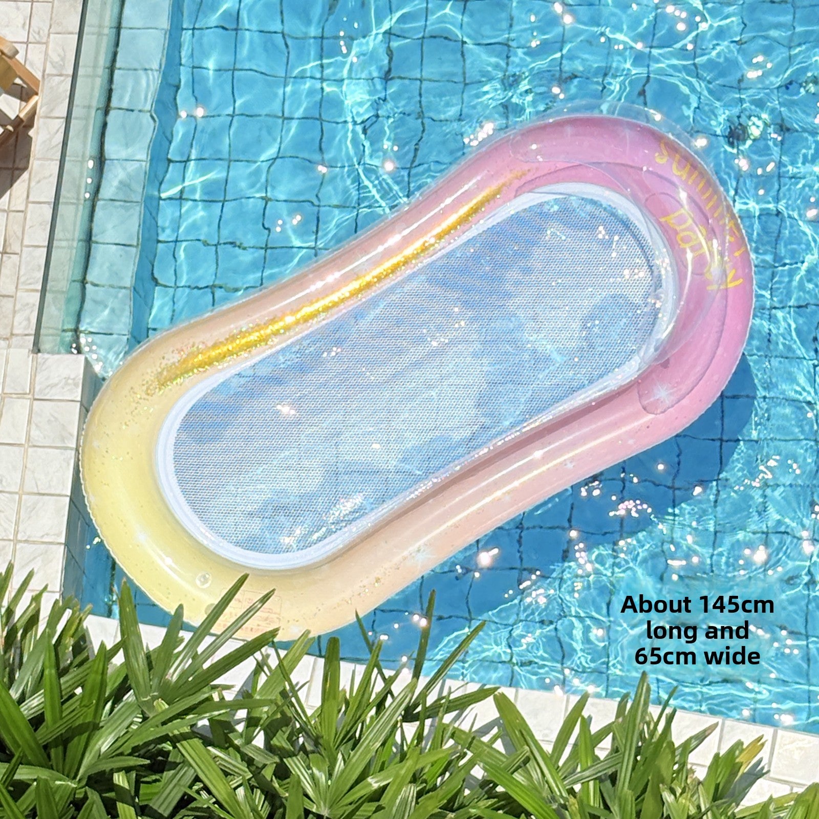 Minimalist-style swimming Floaty