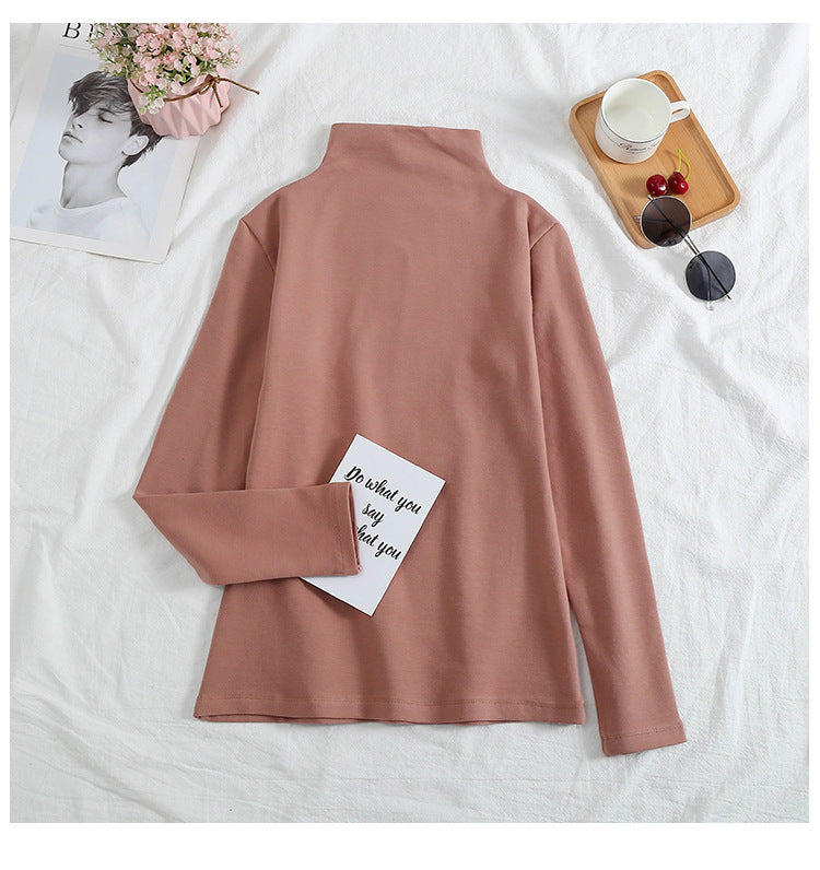 Long-sleeved T-shirt as a base layer in solid colors