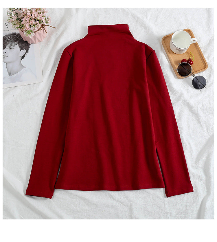 Long-sleeved T-shirt as a base layer in solid colors